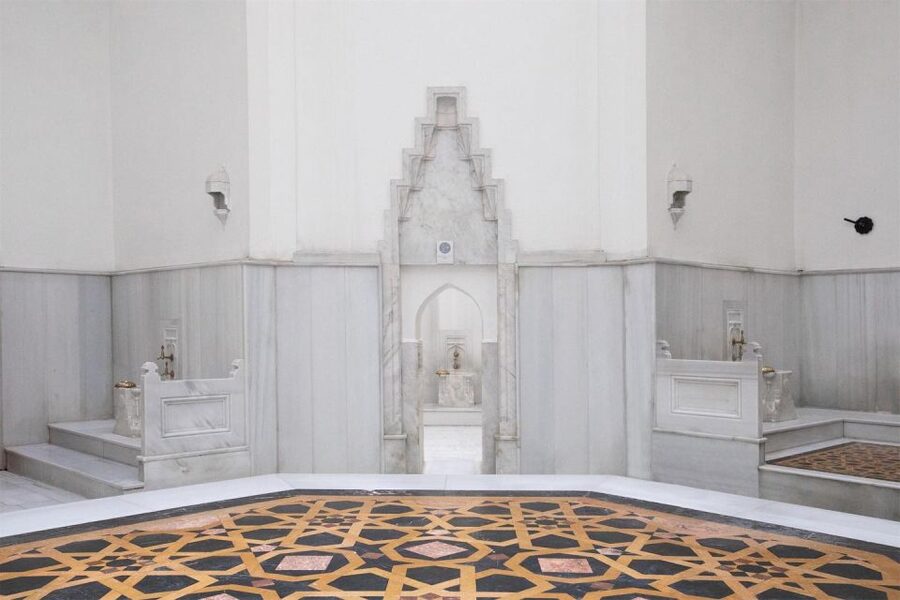 Istanbul: Hurrem Sultan Hamam Experience - Clay, redbud oil, and facial care depend on your package