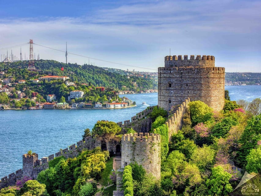 Istanbul: Morning or Sunset Cruise with Guide and Snacks - What the two-hour schedule feels like