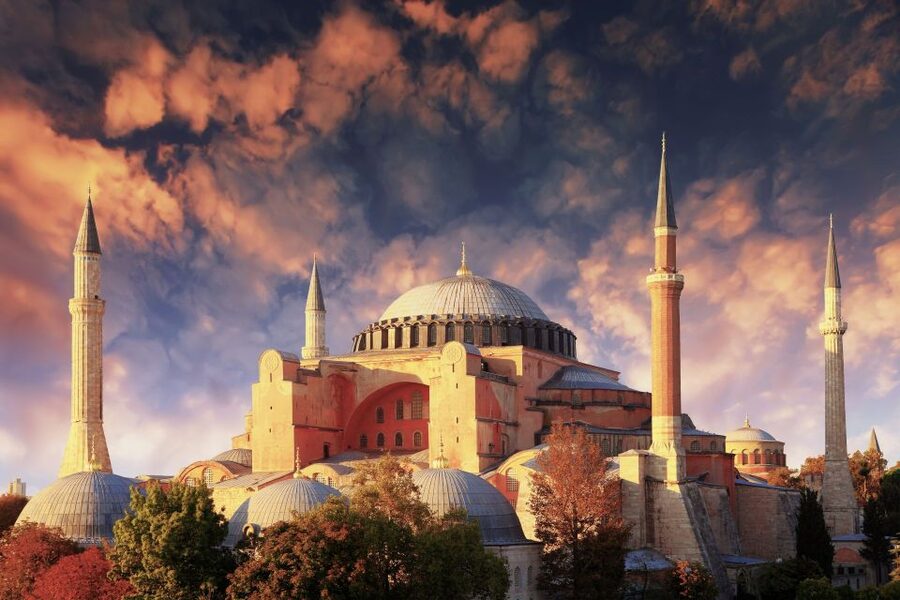 Istanbul: Old City Full-Day Tour with Lunch and Hotel Pickup - Hagia Sophia in a Short Guided Visit