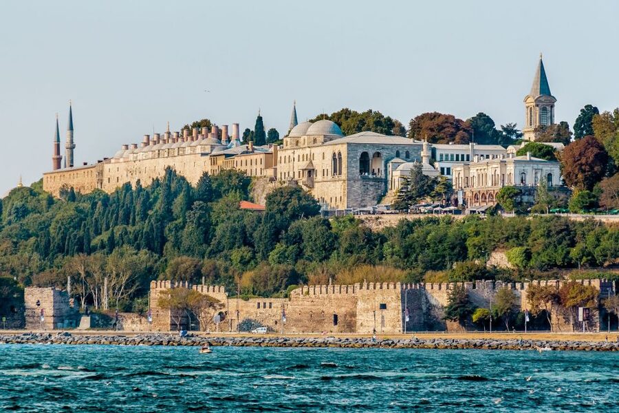 Istanbul: Old City Full-Day Tour with Lunch and Hotel Pickup - Blue Mosque and Its Painted Interior