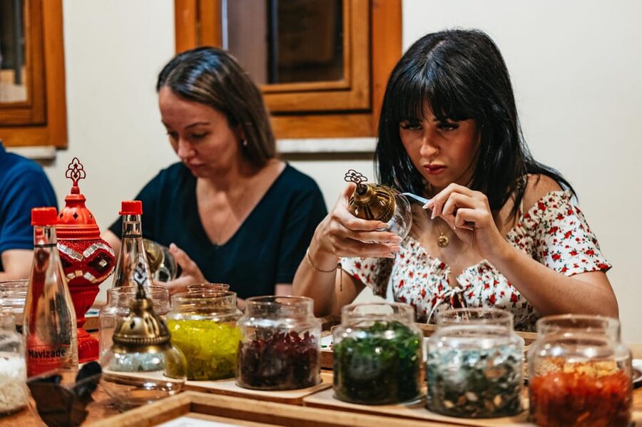 Istanbul:Original Turkish Mosaic Lamp Workshop w/ Snacks - Who will enjoy this Istanbul activity most