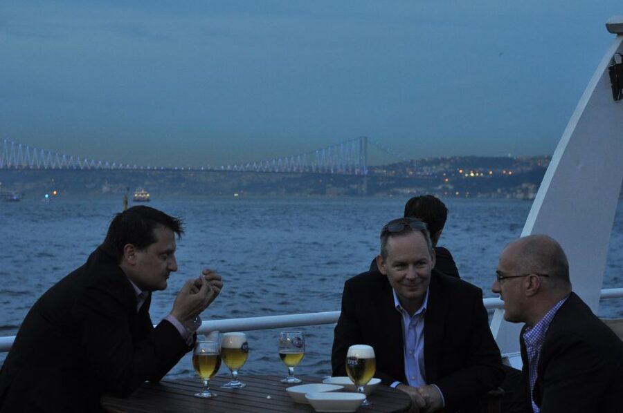 Istanbul: Pasha Istanbul Dinner Cruise - Seating can shape the whole evening