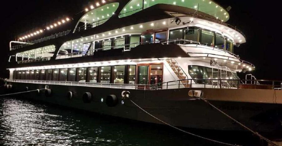 Istanbul: Pasha Istanbul Dinner Cruise - Hotel pickup versus making your own way