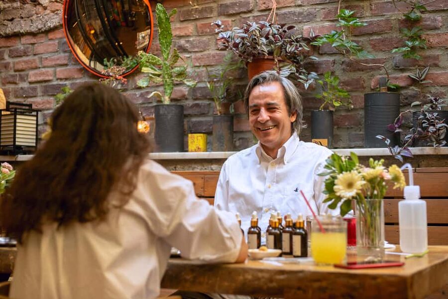 Istanbul: Perfume Making Workshop with Snacks and Drinks - Meeting perfumer Ali at Hafiz Mustafa 1864