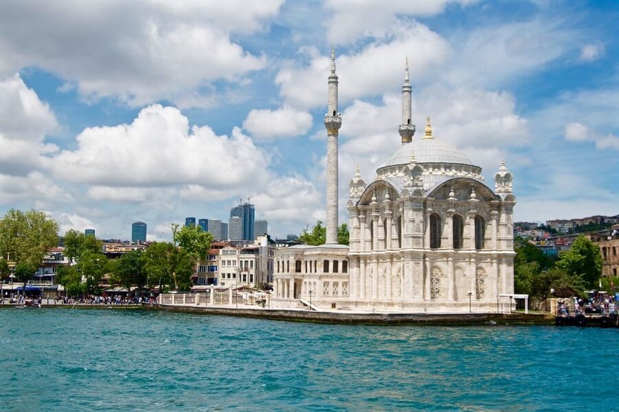 Istanbul: Private Bosphorus Strait Sightseeing Yacht Cruise - Should you book the private Bosphorus yacht cruise?