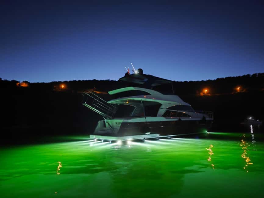 Istanbul: Private Bosphorus Yacht with Tour Guide and Snacks - Key points to know before you book