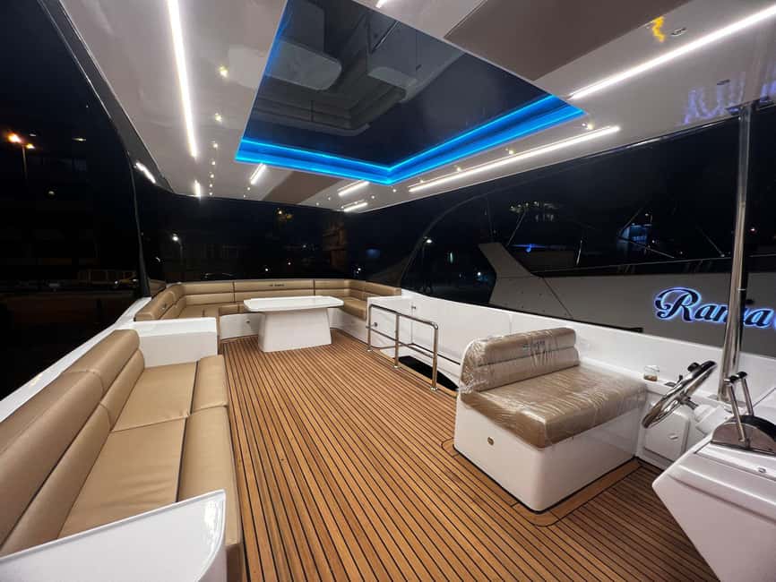 Istanbul: Private Bosphorus Yacht with Tour Guide and Snacks - Setting out between Europe and Asia