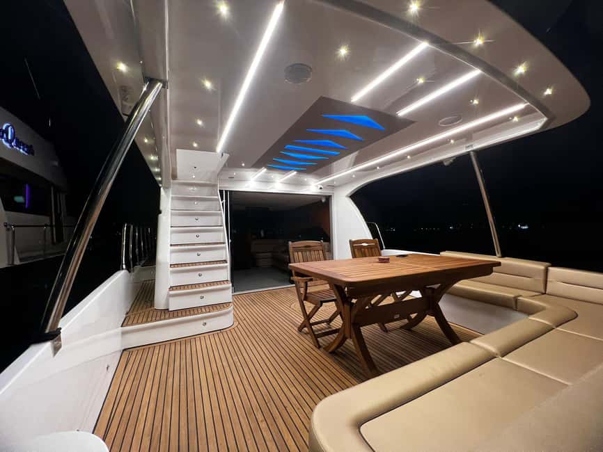 Istanbul: Private Bosphorus Yacht with Tour Guide and Snacks - Choosing a departure time
