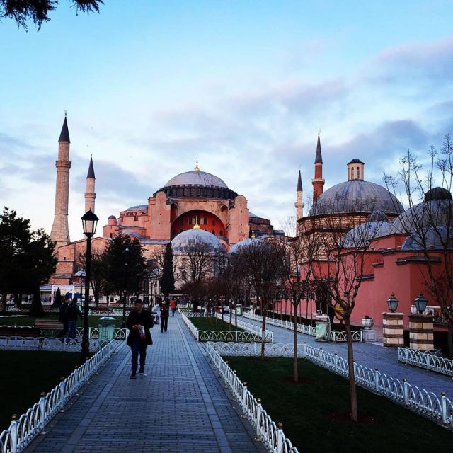 Istanbul: Private Guided Tour - Ninety minutes to shop at the Grand Bazaar
