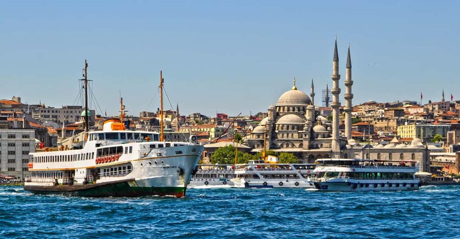 Istanbul: Private Old City Tour with Bosphorus Cruise - The Bosphorus cruise: Istanbul from the water