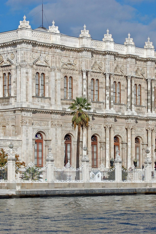 Istanbul: Private Old City Tour with Bosphorus Cruise - Why the private format can be worth $102