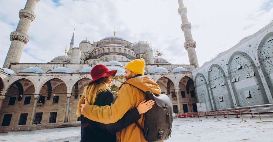 Istanbul: Private photoshoot at Hagia Sophia&Blue Mosque - Why this short Istanbul photoshoot works