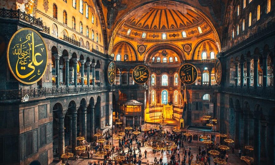 Istanbul: Private Sightseeing Tour in Multiple Languages - Who should book this Istanbul tour