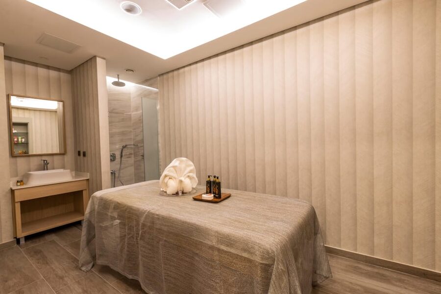 Istanbul: Private Turkish Bath, Spa and Massage in Taksim - The kese scrub: the traditional part