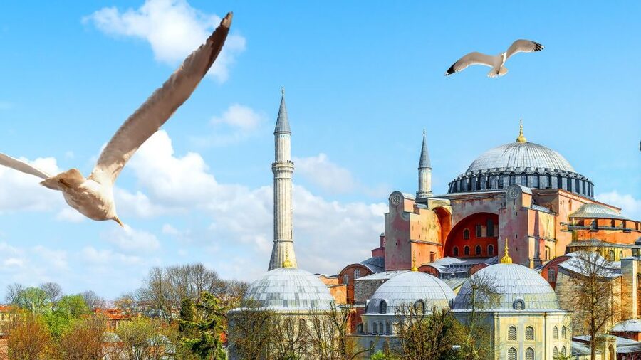Istanbul's Iconic Duo: Hagia Sophia & Basilica Cistern - Why these two monuments work so well together