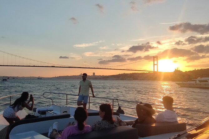 Istanbul Sunset Cruise on the Bosphorus - Starting at Kabataş and finding the boat