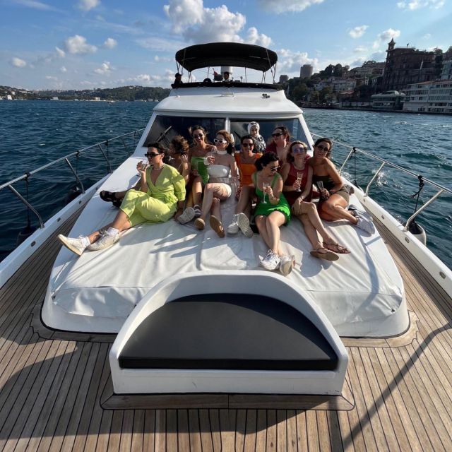 Istanbul: Sunset or Day Small-Group Yacht Cruise with Snacks - Why the Bosphorus looks better from a small yacht