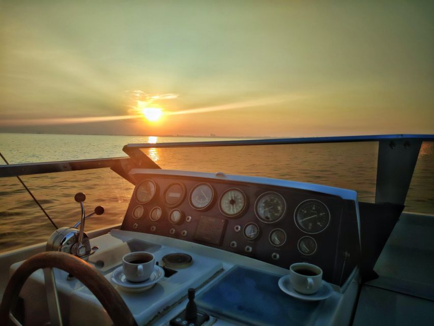 Istanbul: Sunset Yacht Cruise on the Bosphorus with Transfer - Pickup, boarding, and the first stretch from Kabataş