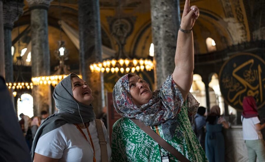 Istanbul: Topkapi, Hagia Sophia and Basilica Cistern Tour - Why these three sights work so well together