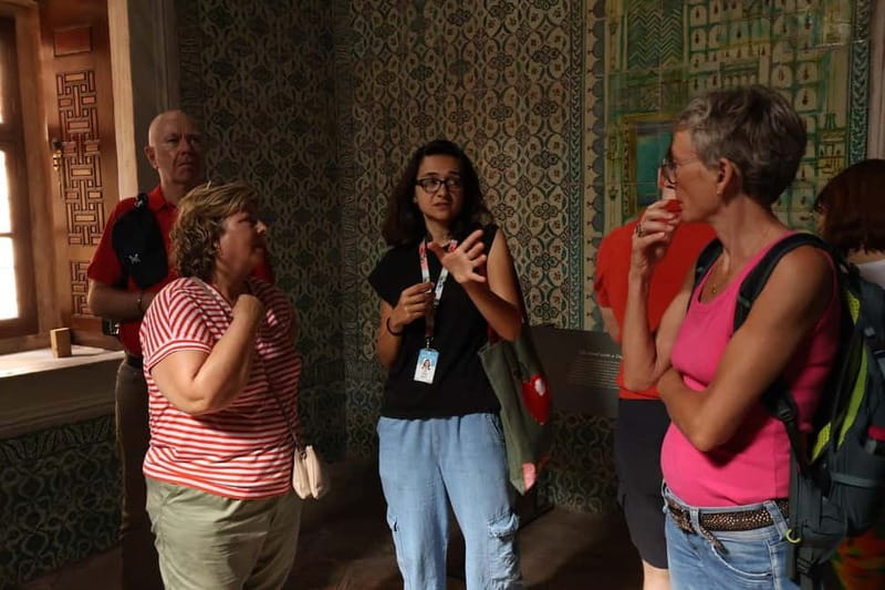 Istanbul: Topkapi Palace and Harem Museum Tour with Ticket - Who should book this Topkapi Palace tour?