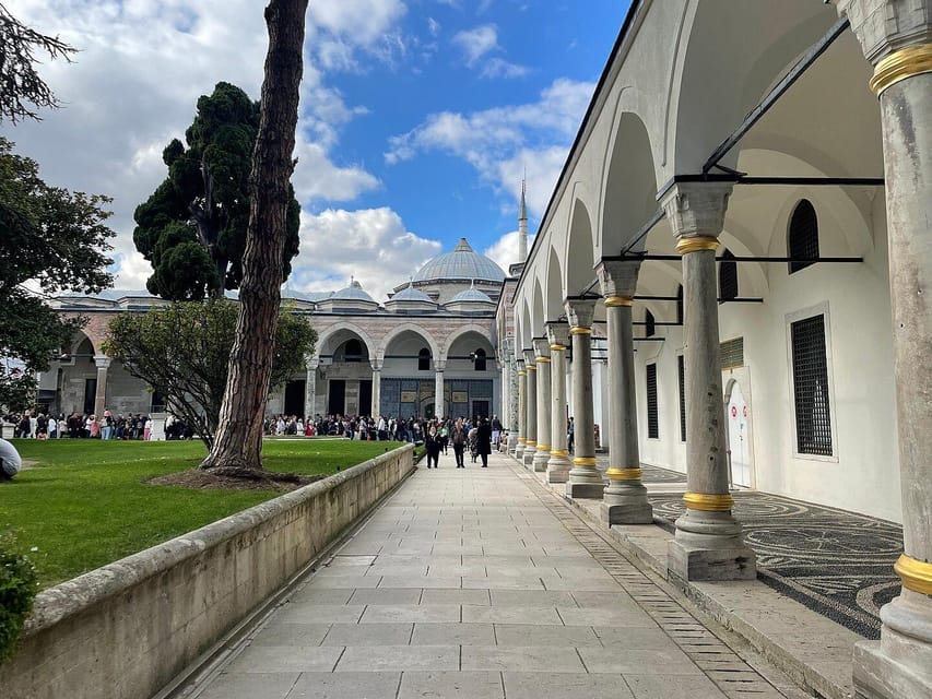 Istanbul: Topkapi Palace and Harem Ticket with Audio Guide - Choosing the best arrival time