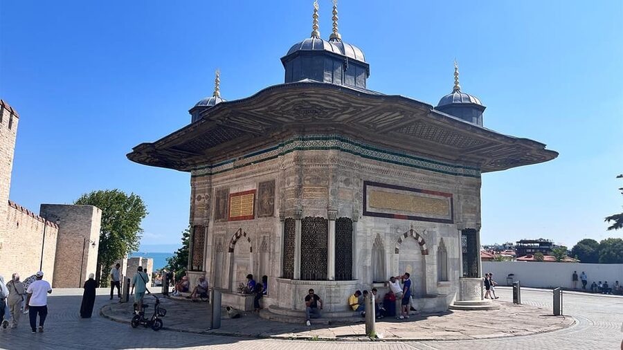 Istanbul: Topkapi Palace & Harem Museum Ticket & Audio Guide - The Harem: the section you should not miss