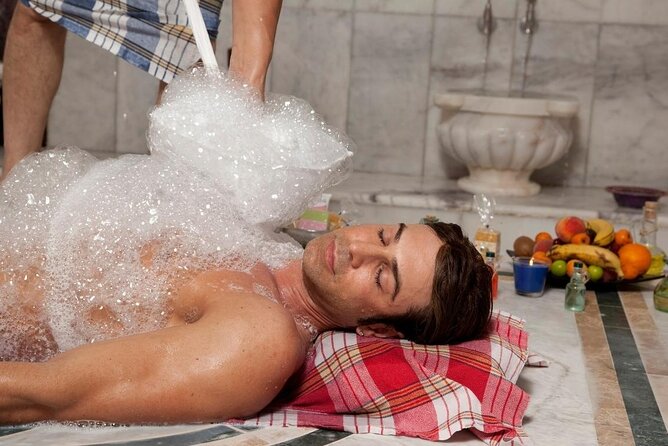 Istanbul: Traditional Turkish Bath - The oil massage and the question of privacy