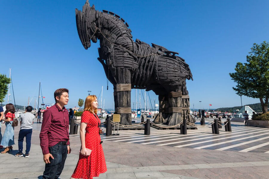 Istanbul: Troy Guided Bus Tour with Ferry Tickets & Lunch - Why Troy is worth the long ride