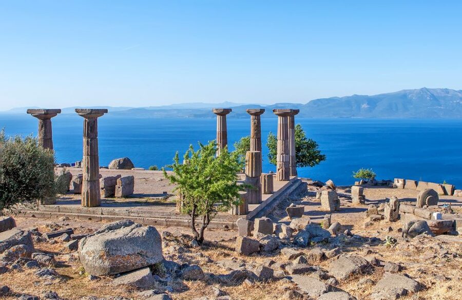 Istanbul: Troy Guided Bus Tour with Ferry Tickets & Lunch - A short look at Çanakkale and its Trojan Horse