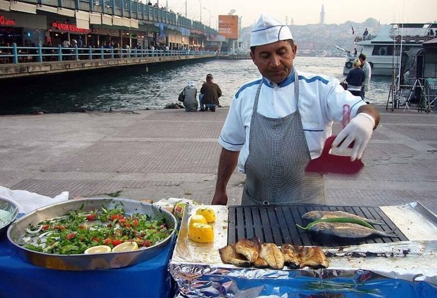 Istanbul: Turkish Food Tour in Kadikoy Across the Bosphorus - A short orientation walk through Kadikoy