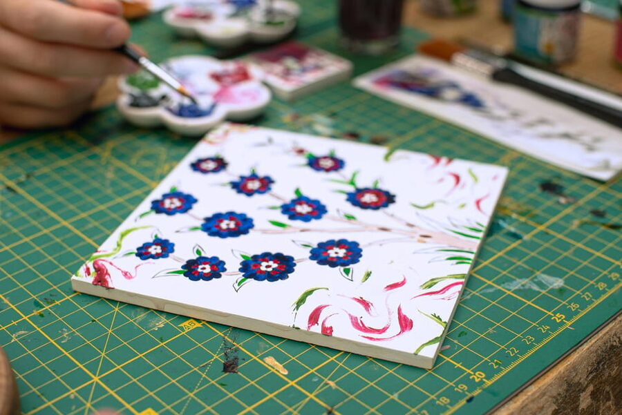 Istanbul: Turkish Tile Painting & Ceramic Workshop w/ Snacks - Tea, coffee, and the social side of the class