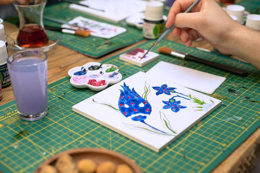 Istanbul: Turkish Tile Painting & Ceramic Workshop w/ Snacks - Your three hours at the studio