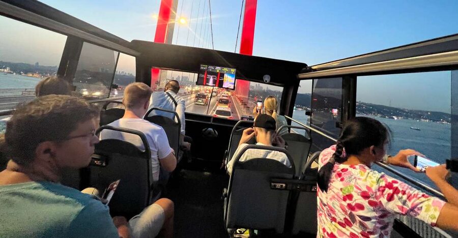 Istanbul: Two Continents Evening Bus Tour with Commentary - Key points to know before booking