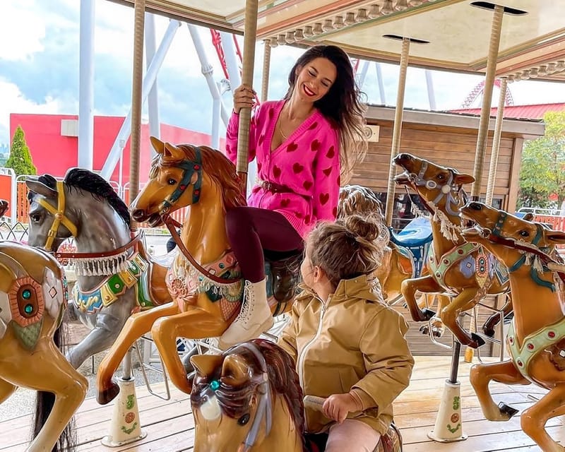 Istanbul: Vialand Theme Park Tickets with Package Options - Concerts and the outdoor event stage