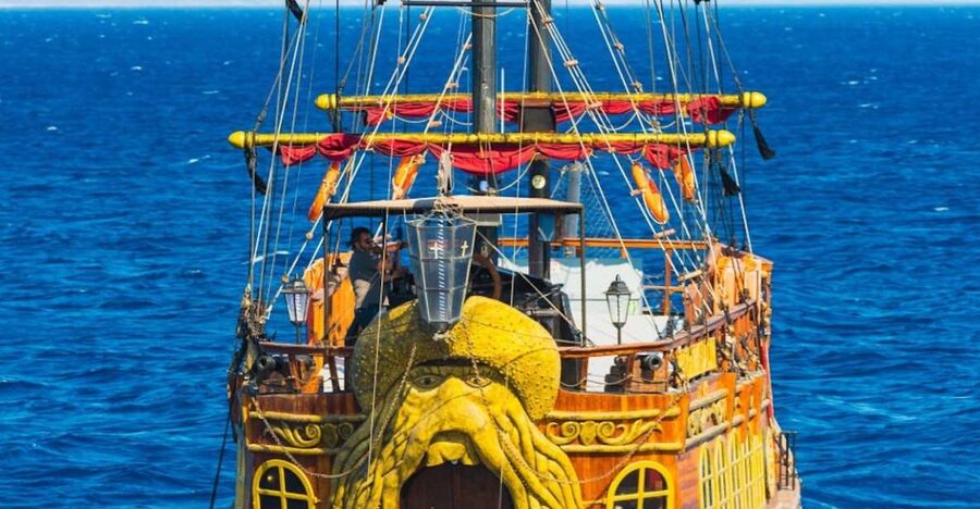 Kardamaina: 3-Bay Pirate Boat Cruise with BBQ Lunch - Lunch on the Maria Magdalini keeps the day simple