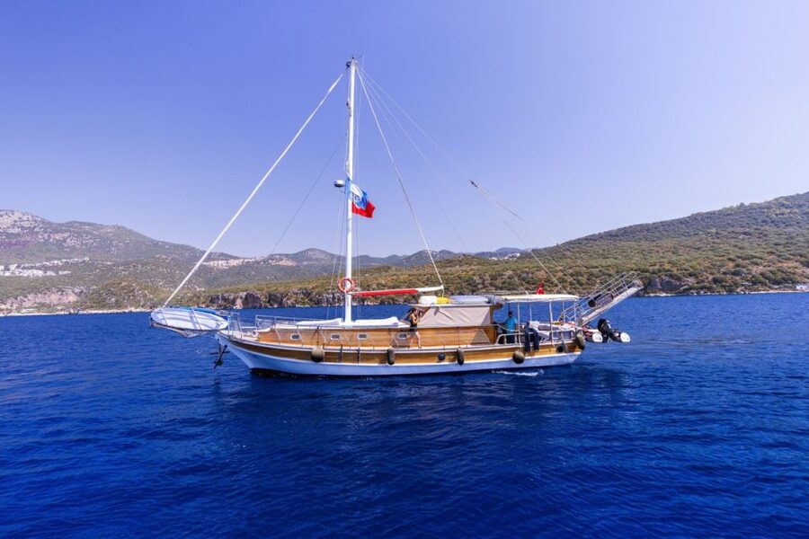 Kas: Limanagzi Beach & Island-Hopping Boat Tour with Lunch - Yarilgan Bay and the Twelve Islands