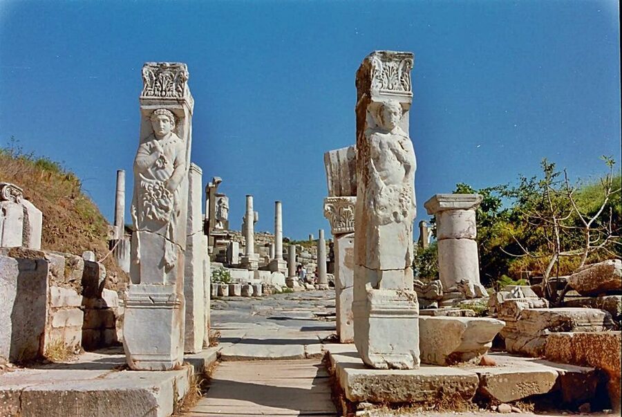 Kusadasi: Ephesus Small Group Tour - The final shopping stop