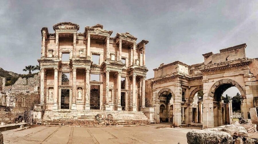 Kusadasi: Ephesus Small Group Tour - Pickup from Kusadasi or Selcuk