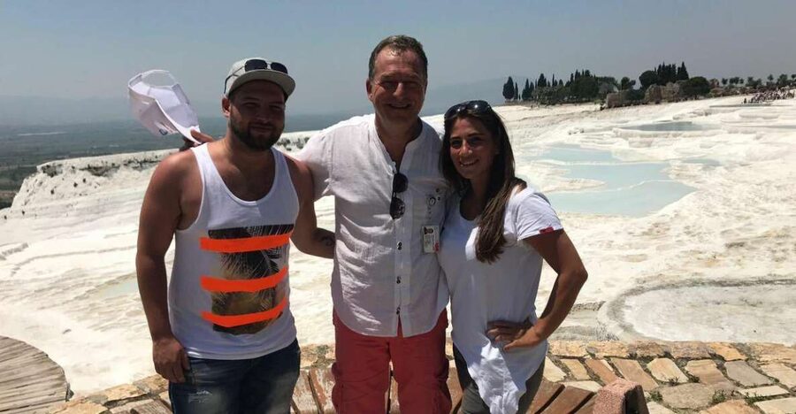 Kusadasi: Guided Pamukkale Tour - Arriving at Pamukkale and planning your three and a half hours