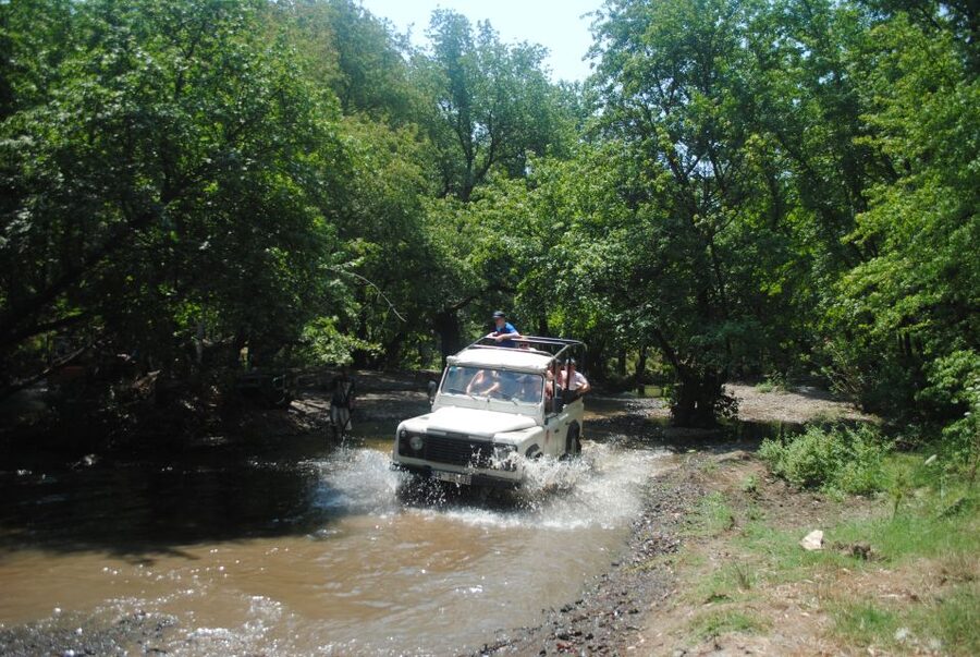 Kusadasi Jeep Safari w/ Lunch and Water Fight - Diamond Beach and Long Beach