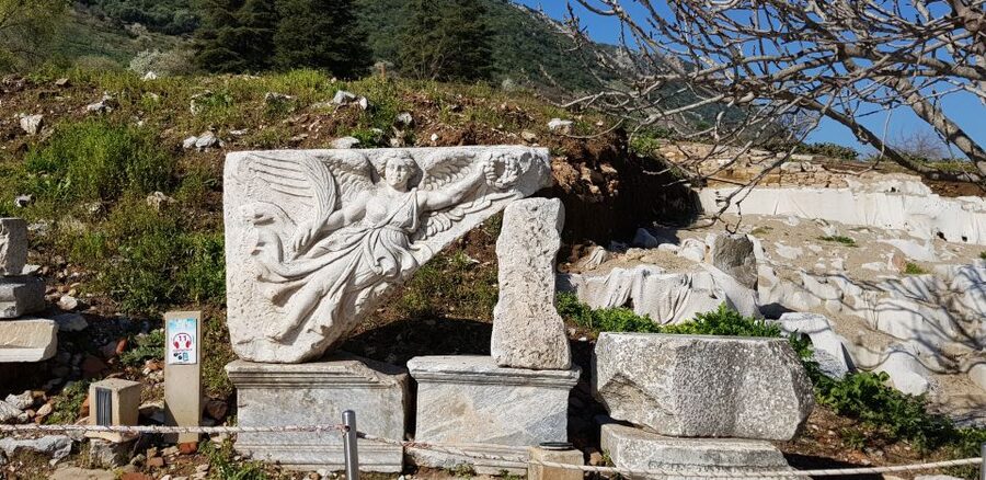 Kusadasi Port: All Inclusive Ephesus Tour (Skip-The-Line) - Lunch in Selcuk Breaks Up the Ancient Ruins