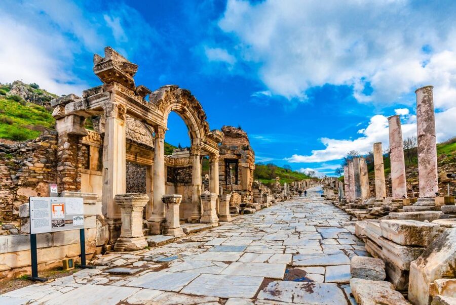 Kusadasi Port: Ephesus & Terrace Houses Tour (Skip-The-Line) - Inside the Terrace Houses of the Wealthy