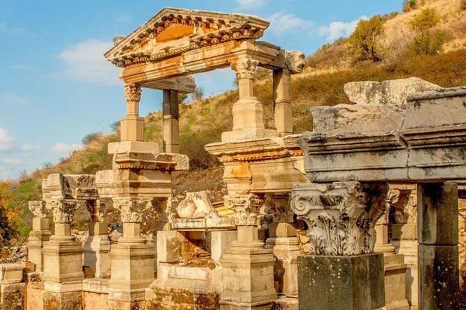 Legendary Memories:Ephesus&House of Mary and Bath Experience - Walking through Ephesus, from the Odeion to the Grand Theater