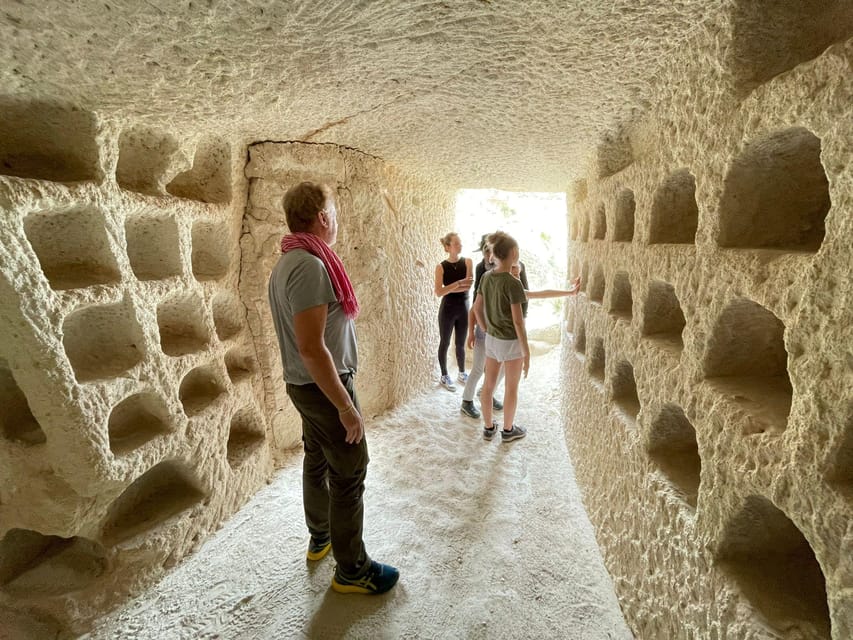 LET'S GO HİKİNG TO DİSCOVER CAPPADOCİA.. - Starting near Uçhisar and entering White Valley