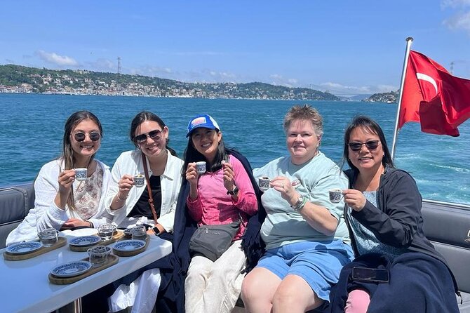 Luxury Bosphorus Yacht Cruise – Stopover in Asian Side - Sailing past palaces and waterfront landmarks