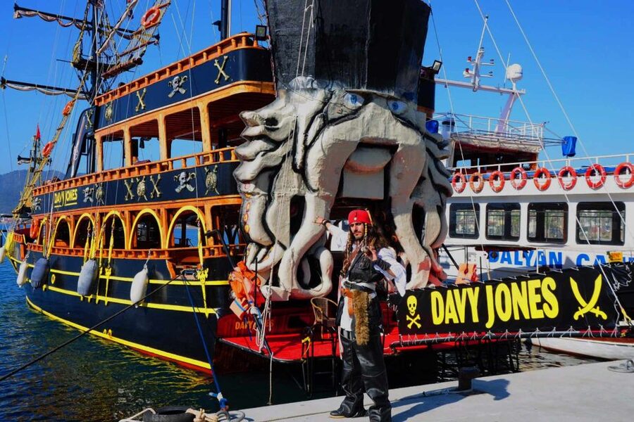 Marmaris: All-Inclusive Pirate Boat Trip with Pickup Option - Should you book it?