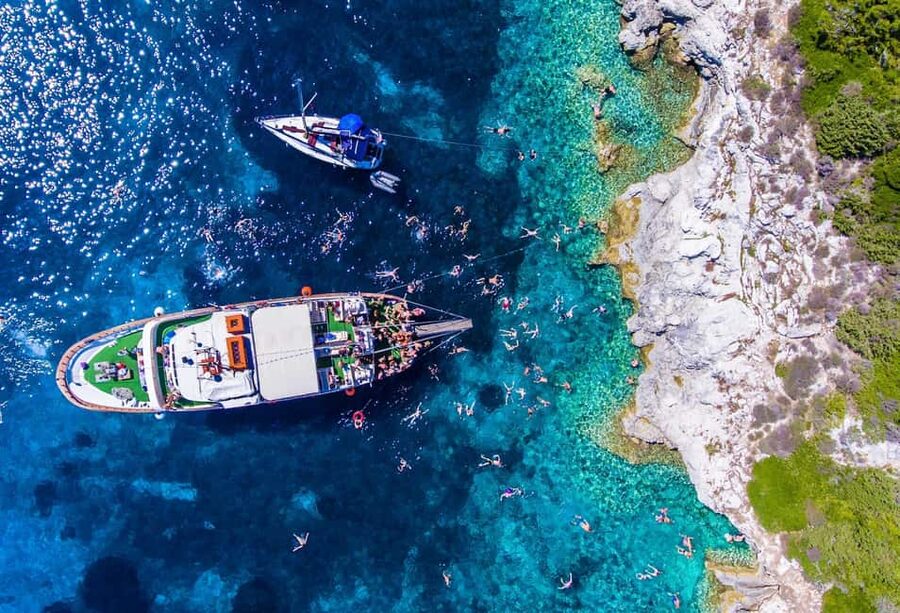 Marmaris: Cleopatra Island Boat Trip with Lunch and Drinks - Incekum Bay and Fenerli Island swimming stops