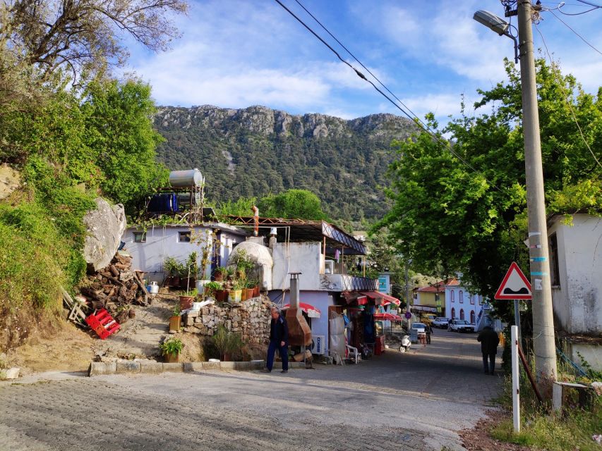Marmaris Village Tour, Turgut Waterfalls and Mermaid Sand - Kizkumu and the walk into the sea