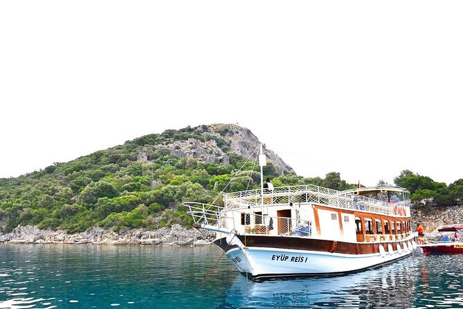 Ölüdeniz: Butterfly Valley Boat Trip with Buffet Lunch - Setting out from Ölüdeniz on a traditional gulet