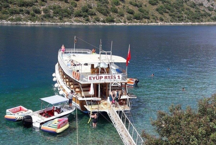 Ölüdeniz: Butterfly Valley Boat Trip with Buffet Lunch - What the $47 price really covers